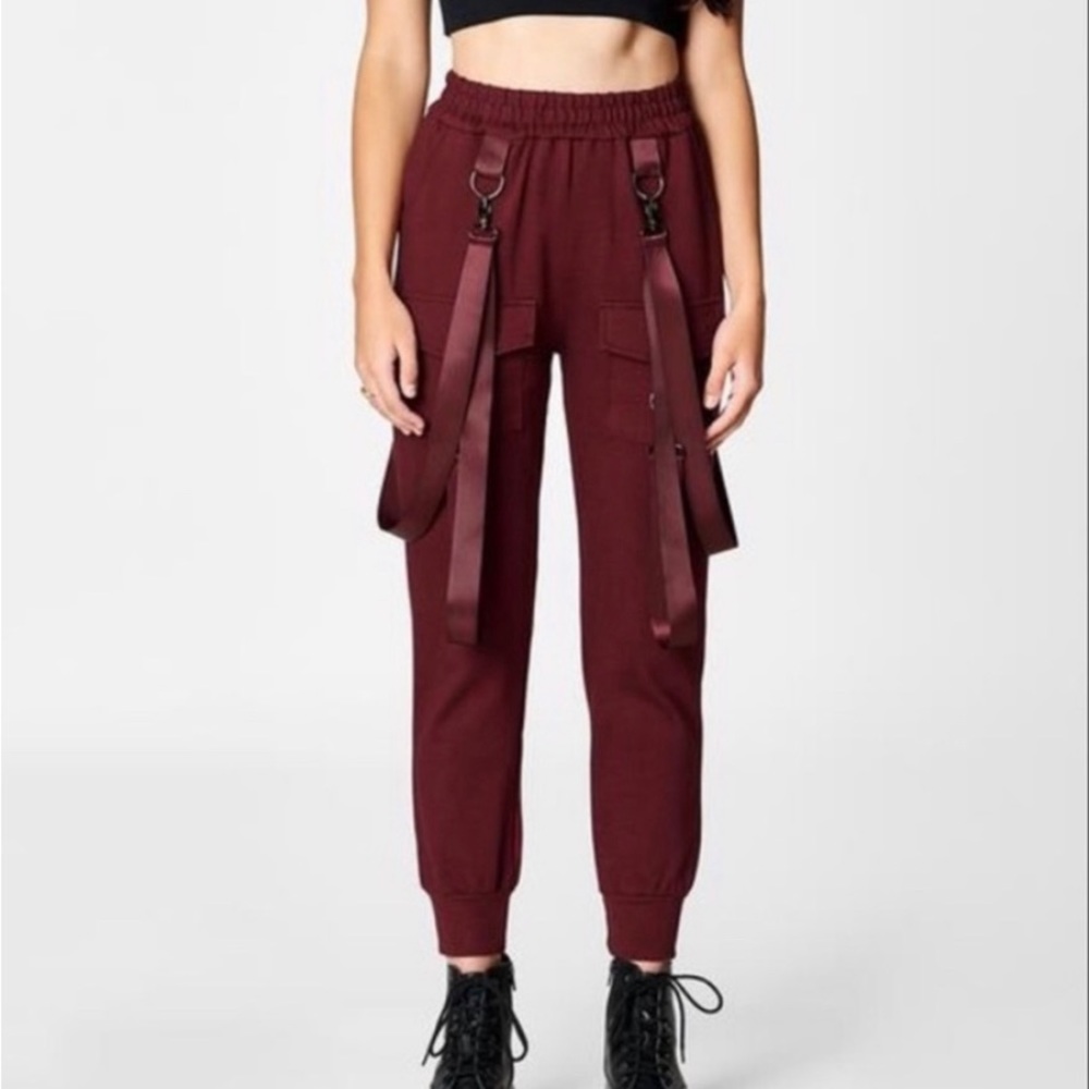 CARMAR suspender sweats ❤️